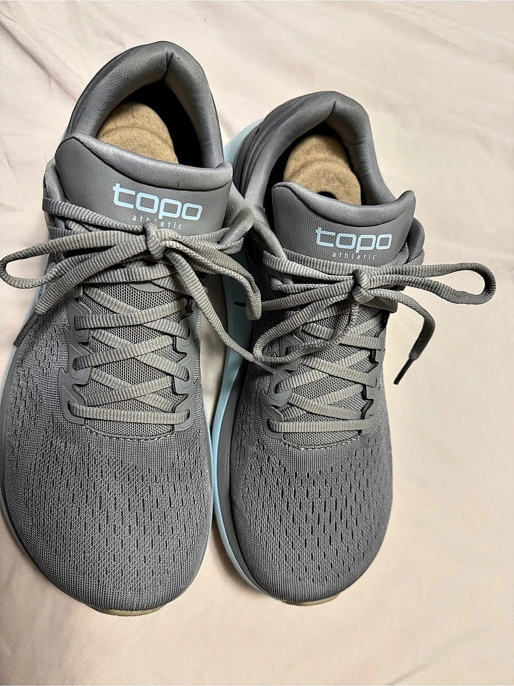 TOPO athletic W-Phantom 3 Grey/Stone Athletic Shoes US 9 Gray Stone NO BOX